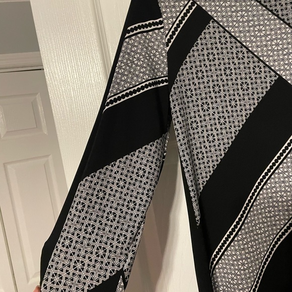 Susan Graver Geometric Print Asymmetric Blouse - Picture 5 of 14